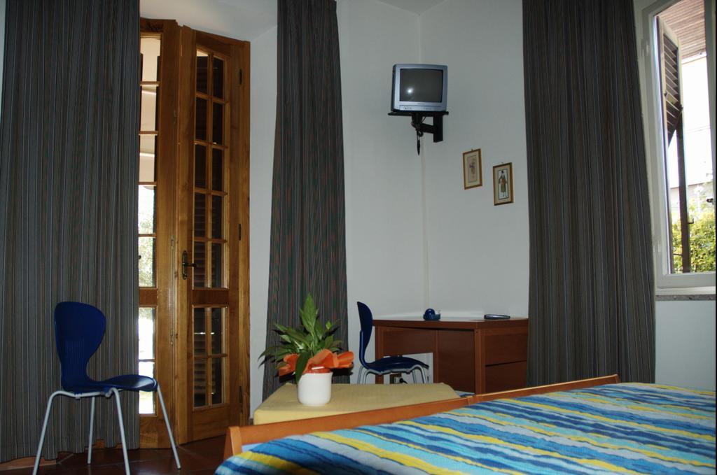 Affittacamere Villa Delia Lucca Ruang foto